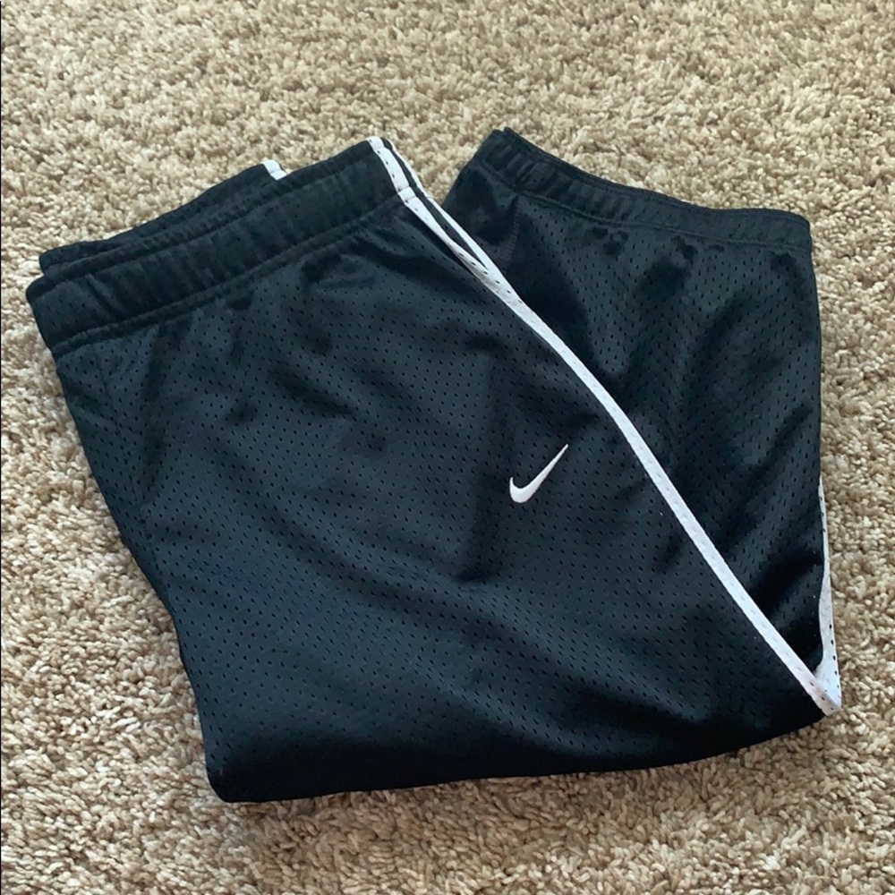 Girls NWOT Nike Capris